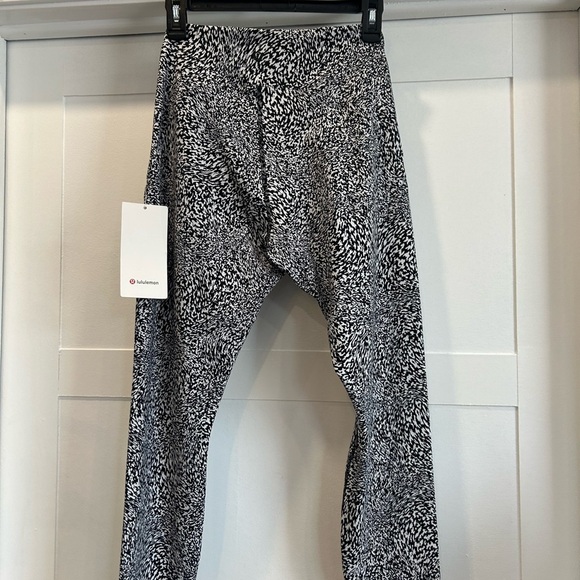 LULULEMON InStill High-Rise Tight 25" WARPED GRAIN Alpine Black/White - Picture 5 of 6